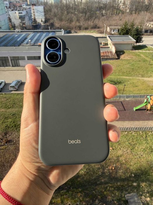 iPhone 17 256GB + 200 лева брутални калъфи