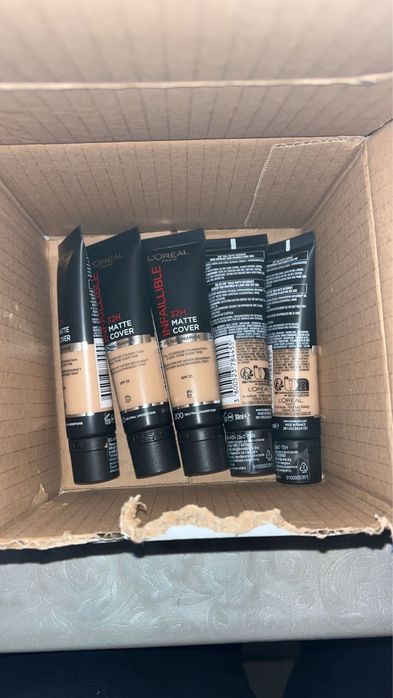 Фон дьо тен L’Oreal Paris Infaillible 24H Matte Cover 200,110,105,175.