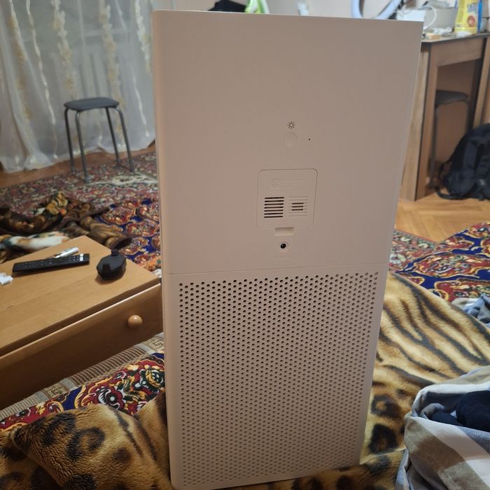 Продам Xiaomi Smart Air Purifier 4 Lite