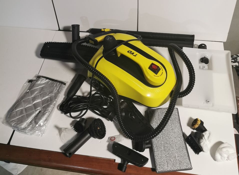 Aparat de curățat cu abur