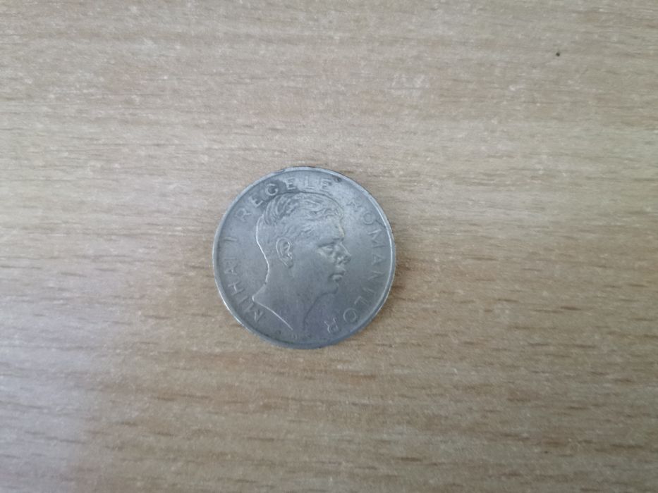 Vând monedă 100 lei și 25 000 lei