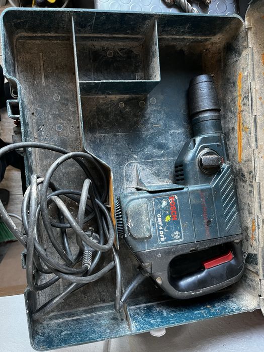 Bosch GBH 4 DFE перфоратор