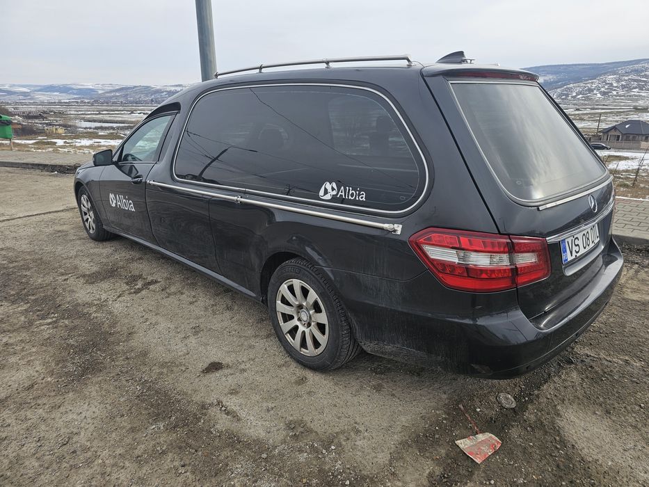 Dric funerar Mercedes E 220 2012
