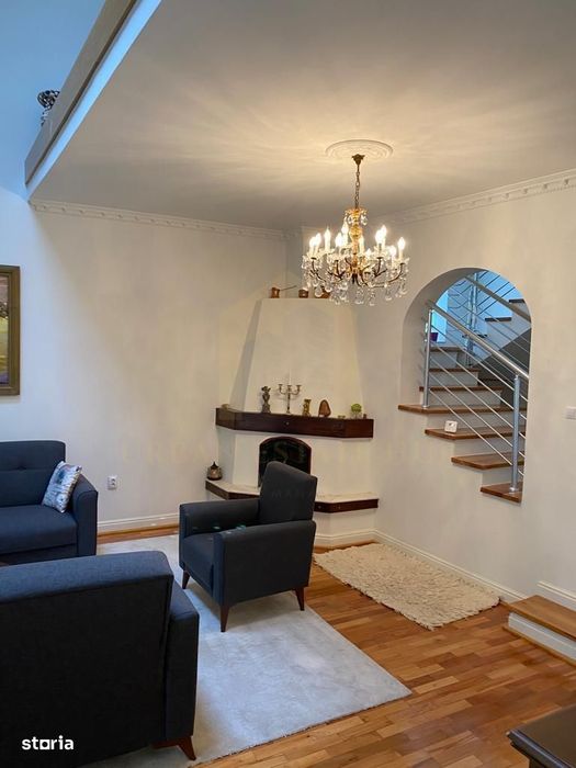 Închiriere casa individuala, 390 mp, teren 800, Gruia