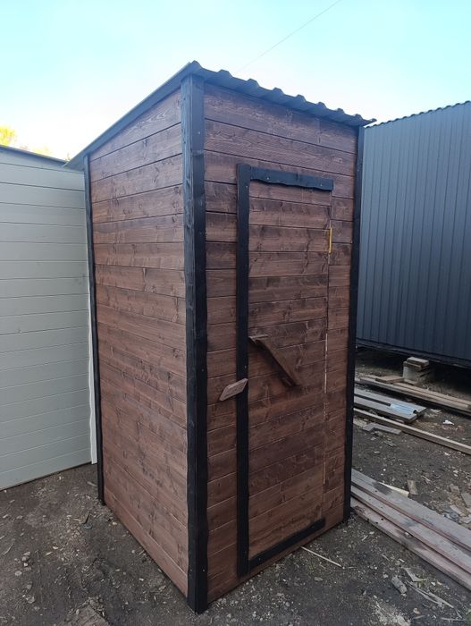 Продам туалет из сосны.