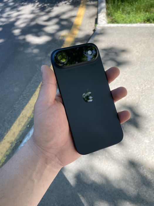 В продаже Iphone17 Air black