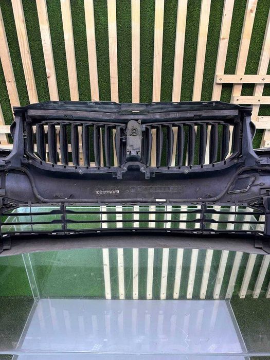 Bara fata BMW G30 simplu