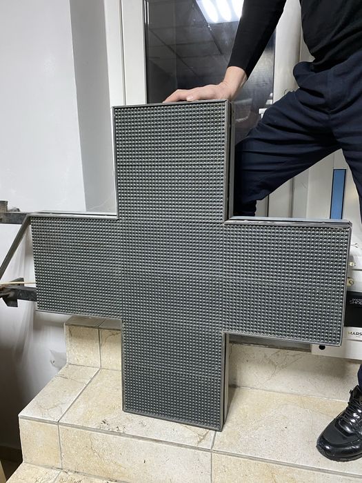 LED плюсик для аптеки