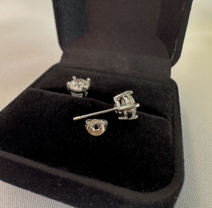 Cercei argint cu Moissanite 1 carat