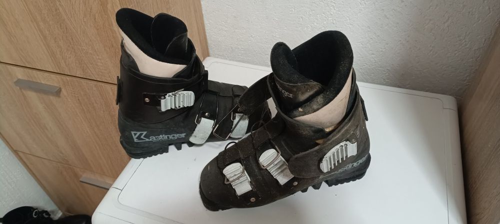 Продавам Ски обувки