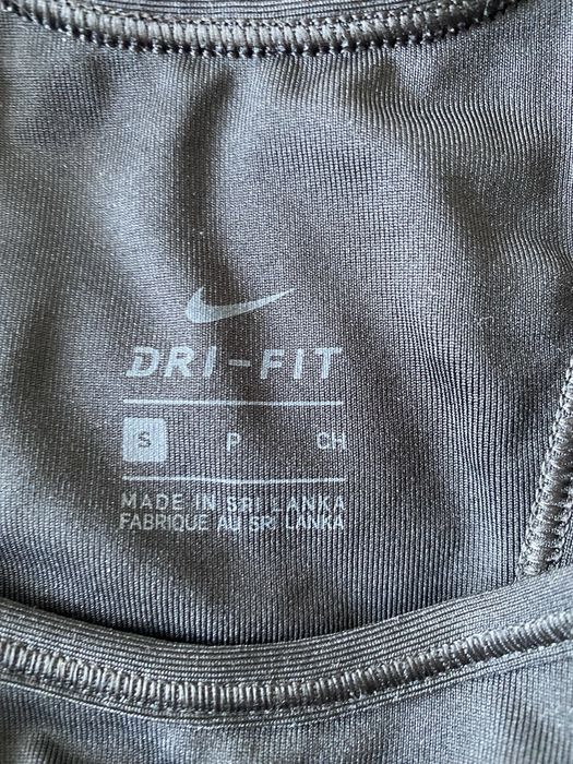 Бюстиета Nike размер S