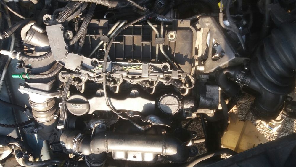 Vând piese motor de 1.6 hdi 109 cp Peugeot-Ford-Citroen-Volvo