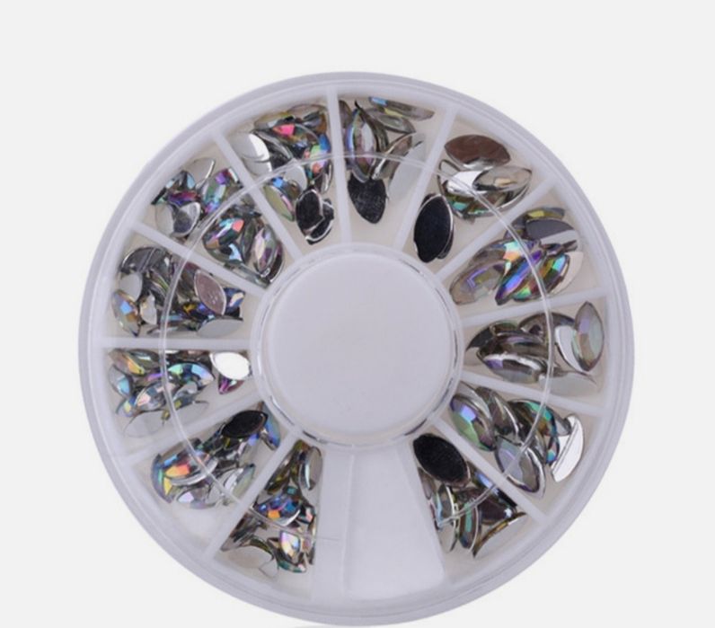Стразы для макияжа,ногтей и многое другое