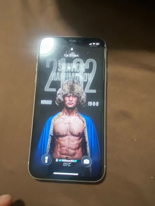 продам айфон 11 в хорошом состаянийе