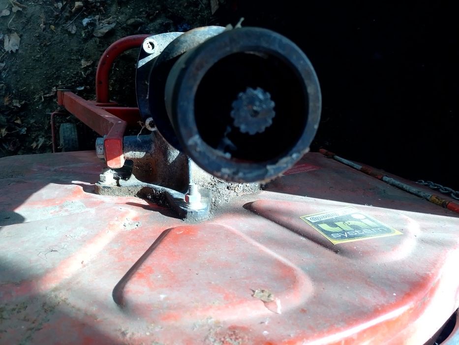 Продавам мотоблок