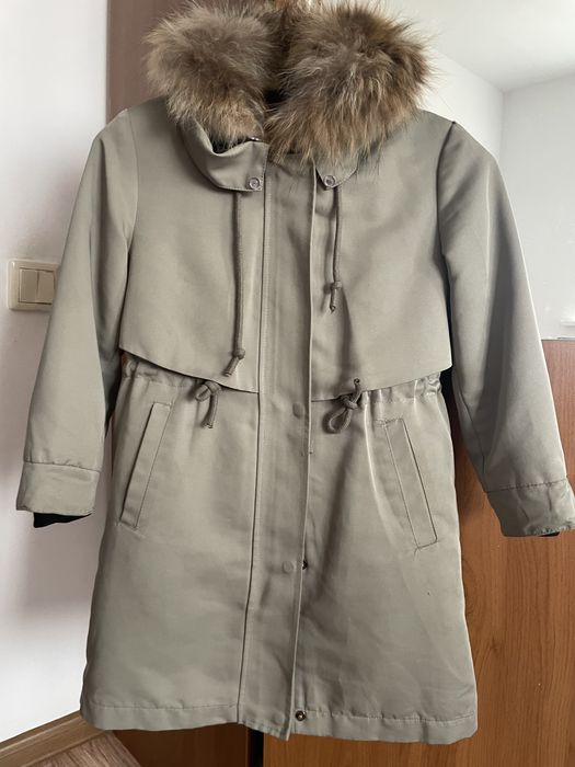 Продам парку для девочки