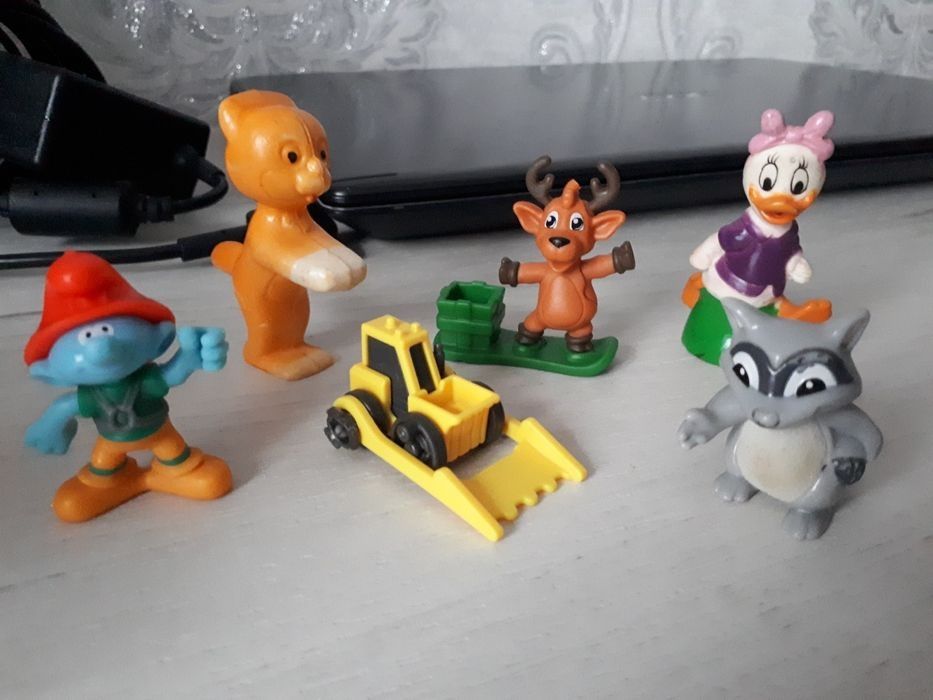 Игрушки киндер сюрприз