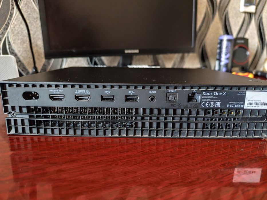 Продам xbox one x