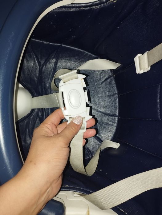 Стульчик для кормления и ходунки