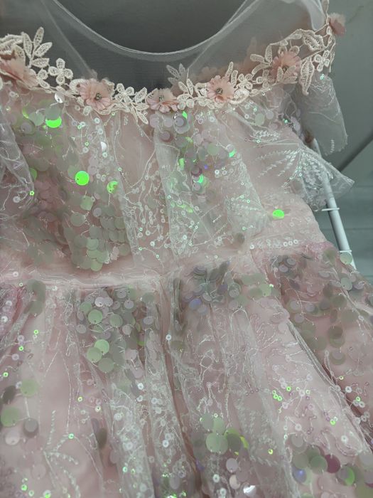 ПРОКАТ прекрасного платья для девочки