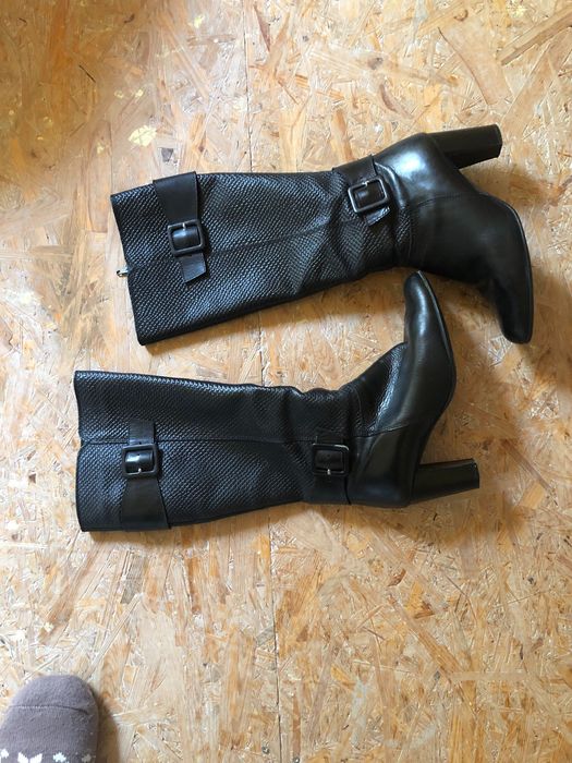 Cizme negre din piele cu puțin toc