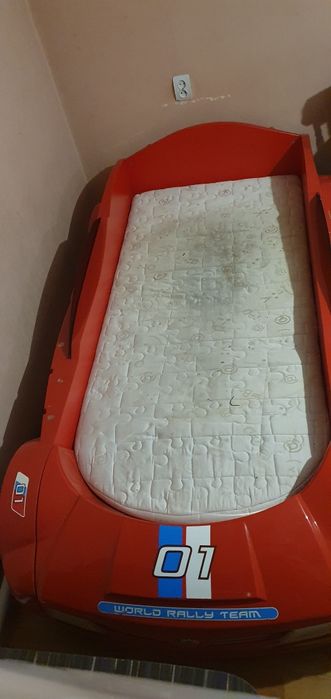 Продам кровать - машина.