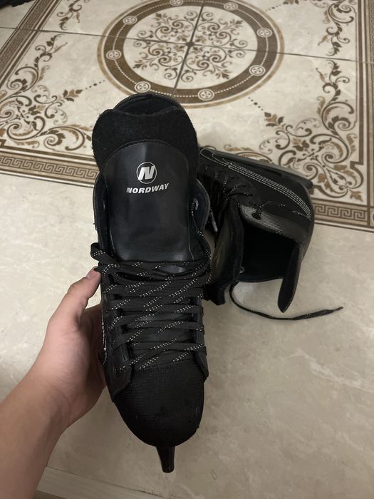 Коньки новые 38 размер