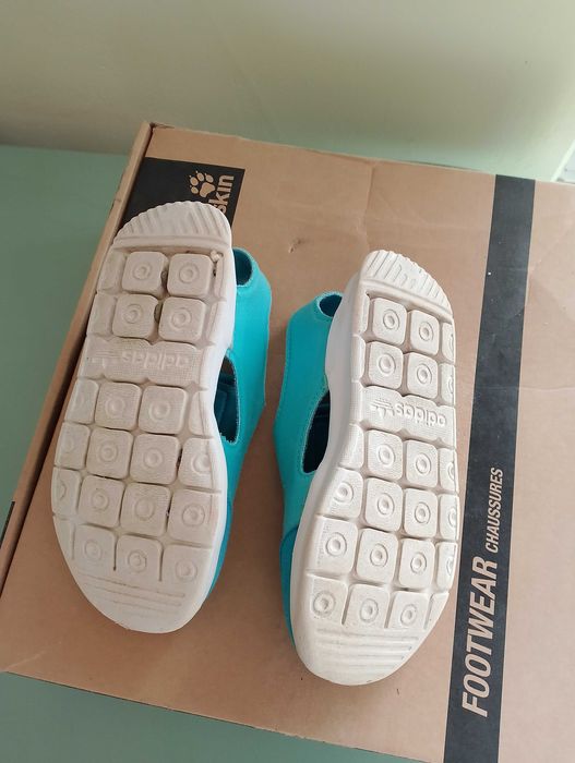 Детски маратонки апрески и сандали