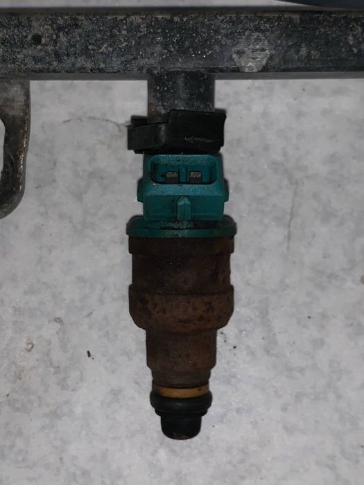 nexia топливный инжектор (форсунка)