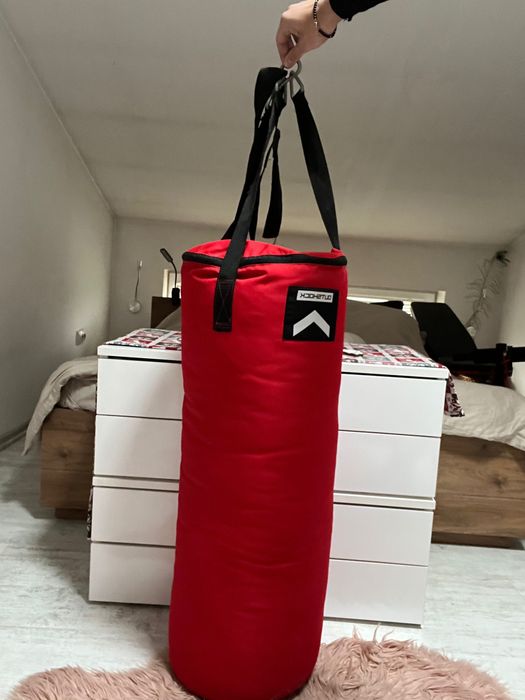 Боксова круша Outshock (червена)