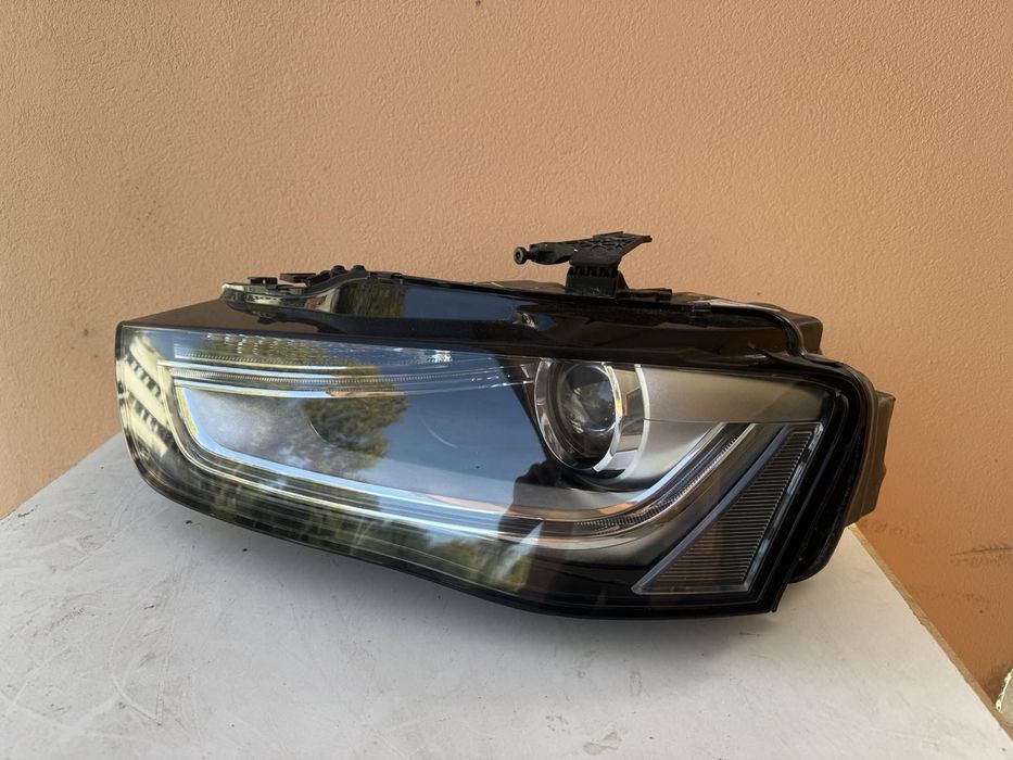 Фар за Ауди А4/Audi A4, B 8,5