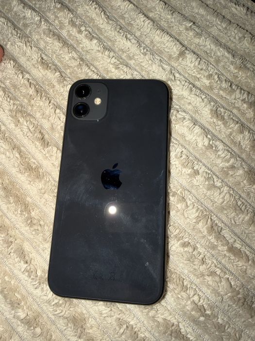 iPhone 11 хорошее состяние