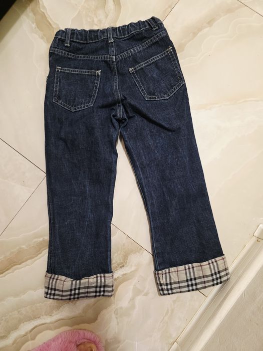 Blugi Burberry stare foarte bună 6 ani culoare bleumarin
