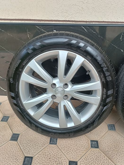 Kaptiva Stil Diska Balon 215 55 R17 Holati Yaxshi
