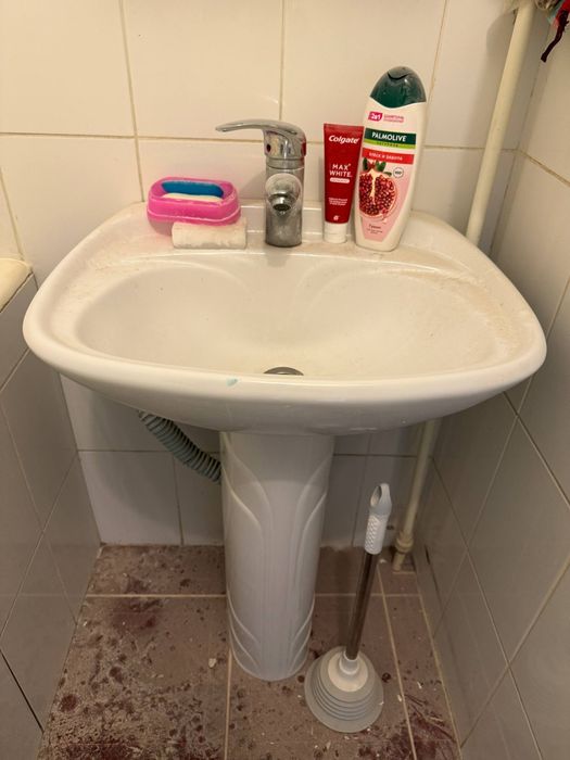 Чугунная ванна, раковина