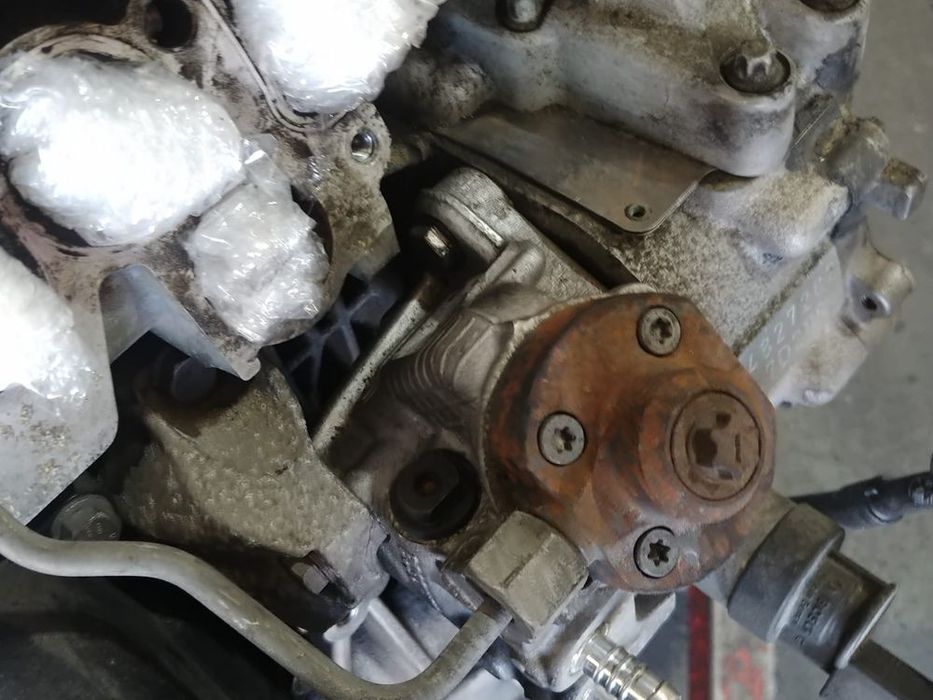 pompa inalta 2.0 d  n47d20c bmw seria 1 e81 e87  seria 3 e90 e91 0445010506