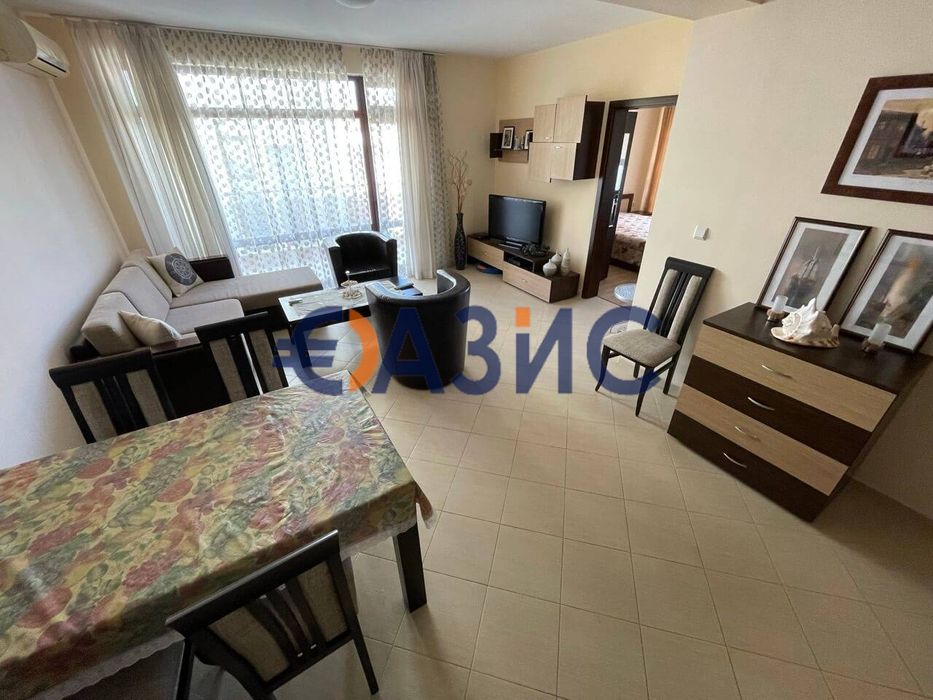 Продава се Тристаен апартамент в к.к. Слънчев бряг - 105 кв.м за 559 €/кв.м - Снимка #4