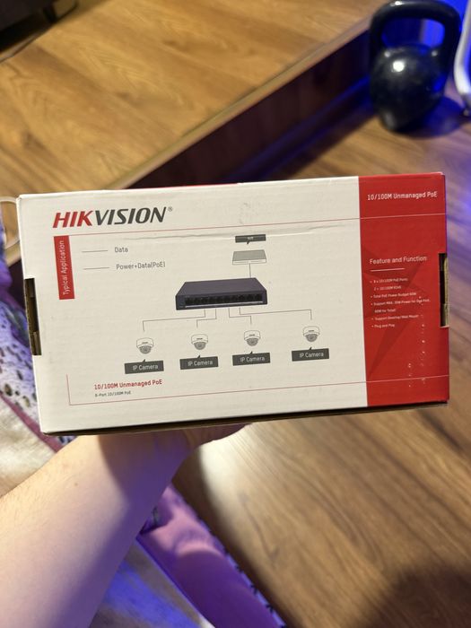Продам Hikvision 10/100M Unmanaged PoE