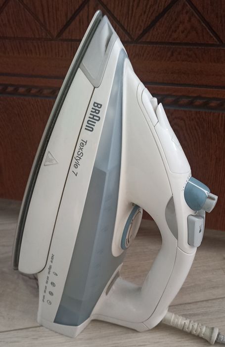 Утюг БРАУН  германия