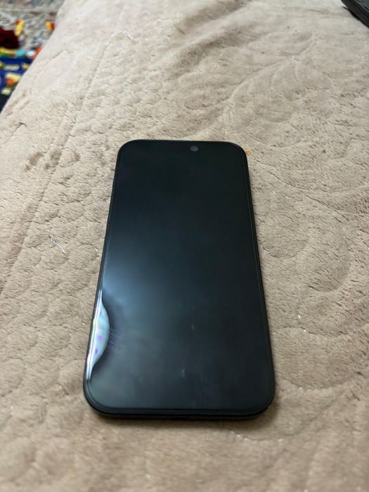 Продам iphone 15 128gb black