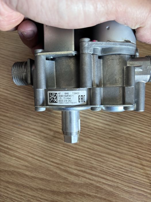 Vană gaz centrală termică Vaillant