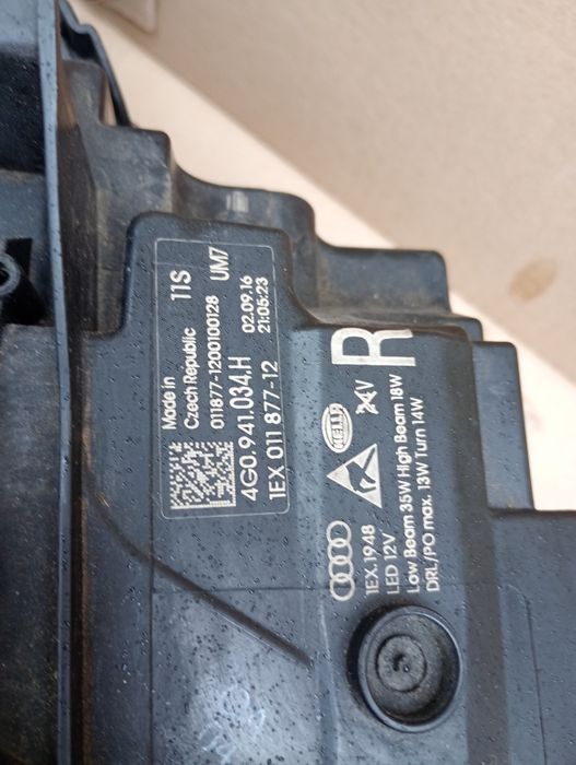 Bara fata stop far faruri bi-xenon full led matrix Audi A6 C7  2014+