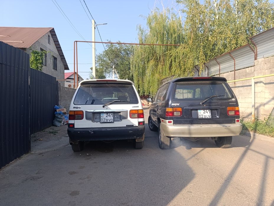 Продам Mazda mpv