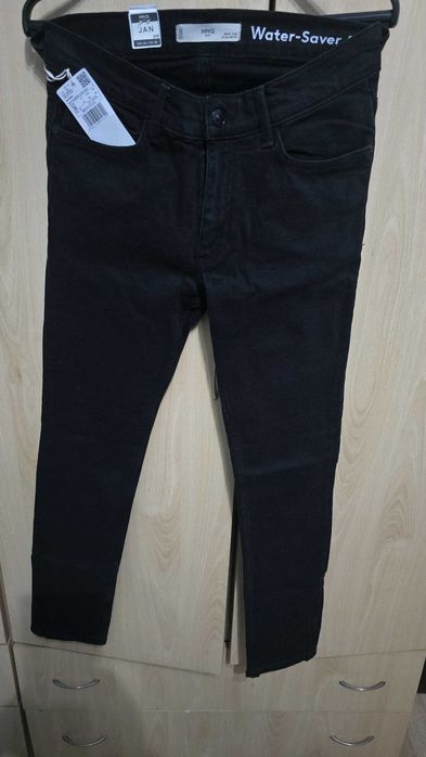 Дънки MANGO нови