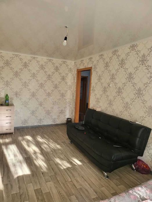 3-х  по Центральной 11. 61 кв