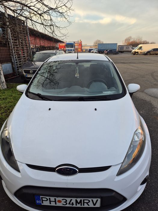 FORD Fiesta 2010 — imagine 2