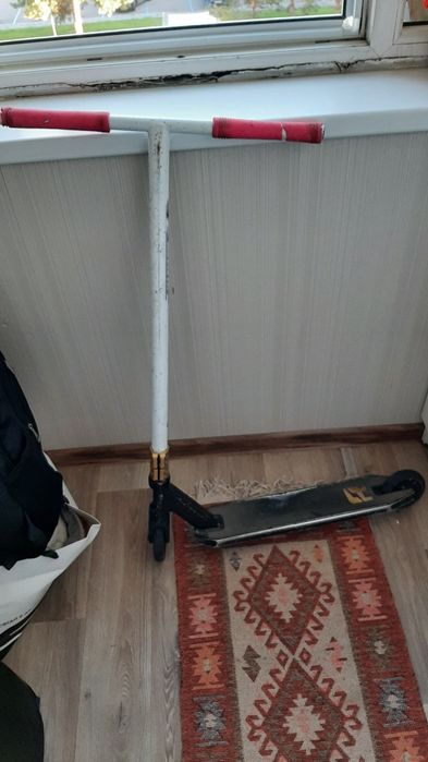 Продам самокат трюковой