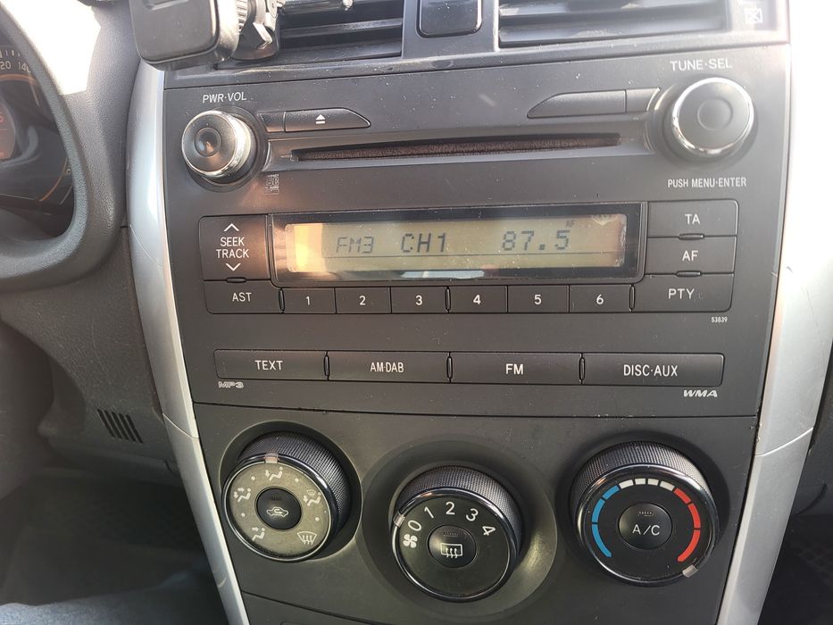 Автомагнитолла каролла