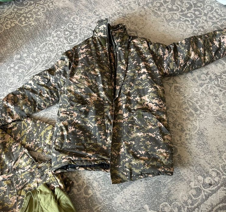 Продам Ваенную форму, для кафедры.