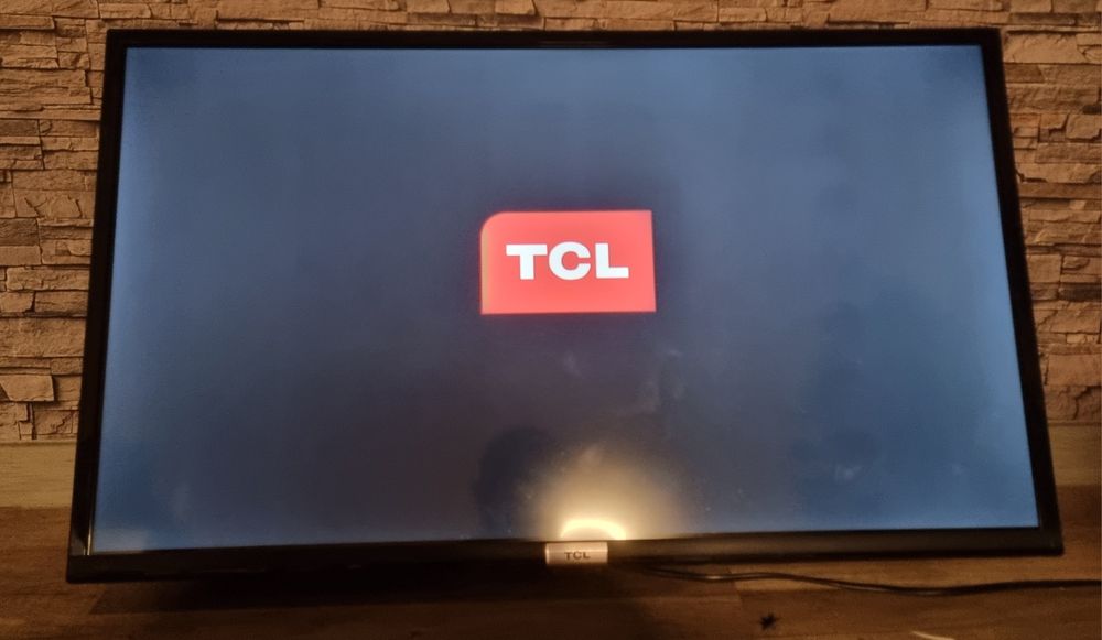 Телевизор Smart TCL 32"